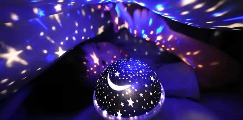 Veilleuse bebe projection plafond amusante et  bien aimé de l'enfant - Bébé Bambin